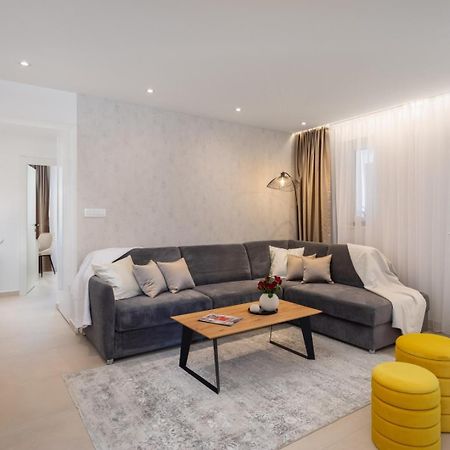 Luxury Apartment Silvery In Split Center With Jacuzzi, Sauna And Parking Exterior foto