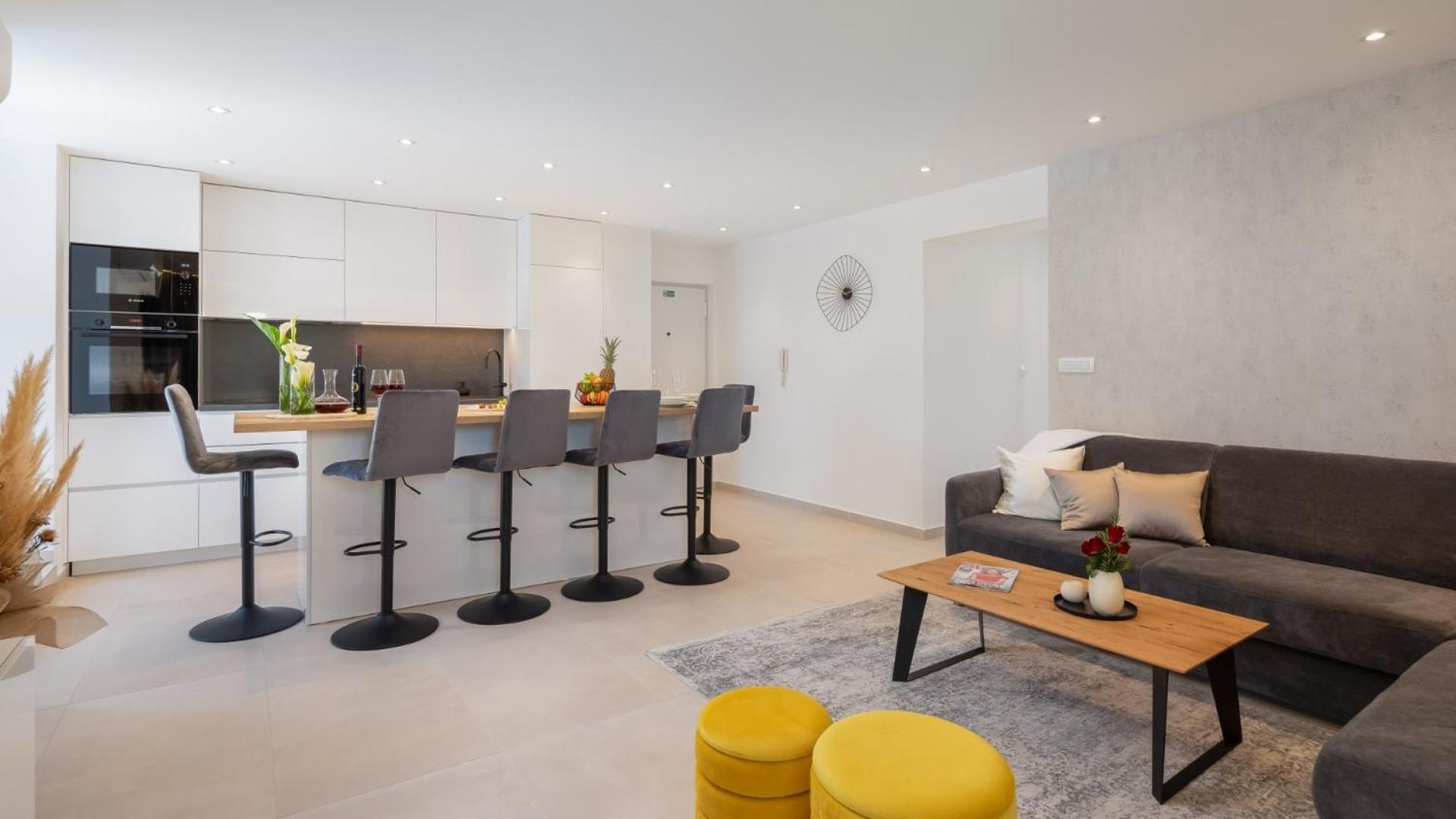 Luxury Apartment Silvery In Split Center With Jacuzzi, Sauna And Parking Exterior foto
